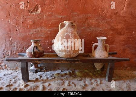 I vasetti nel Banys Arabs, bagni arabi, Palma de Mallorca, Maiorca, isole Baleari, Spagna Foto Stock