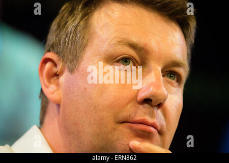 Danny Dorling scrittore autore e geografo sociale intervenendo al Festival di fieno 2015 Foto Stock