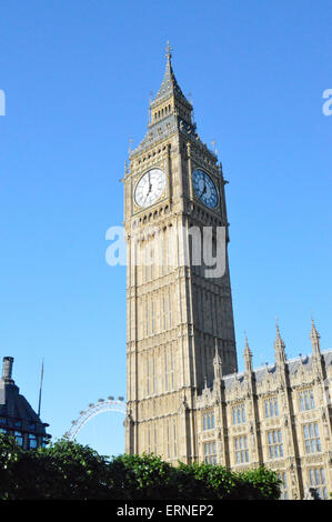 Londra, Regno Unito. 04 Giugno, 2015. Il Big Ben e le case del Parlamento, Westiminster, città di Londra, Regno Unito. Credito: Adina Tovy/Alamy Live News Foto Stock