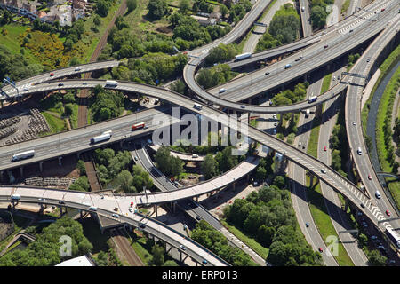 Vista aerea della giunzione di spaghetti alla rete stradale a ghiaiosi Hill, Birmingham, Regno Unito Foto Stock