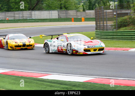 Imola, Italia - 16 Maggio 2015: Ferrari F458 Italia GT3 del team Af Corse, in azione durante il European Le Mans Series - 4 ore Foto Stock