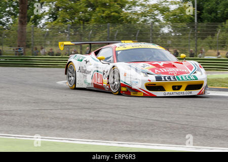 Imola, Italia - 16 Maggio 2015: Ferrari F458 Italia GT3 del team Af Corse, in azione durante il European Le Mans Series - 4 ore Foto Stock