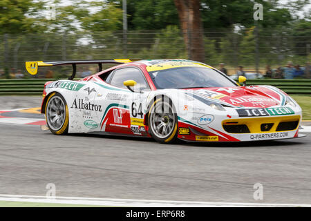 Imola, Italia - 16 Maggio 2015: Ferrari F458 Italia GT3 del team Af Corse, in azione durante il European Le Mans Series - 4 ore Foto Stock