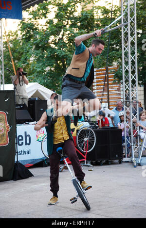 Les Dudes esecutori Preradovic square (Fiore Piazza) in Zagreb Foto Stock