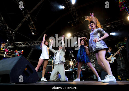 Porto, Portogallo. Il 6 giugno, 2015. Foxygen suona dal vivo di fronte a un pubblico di centinaia di persone al terzo giorno di NOS Primavera Sound 2015 tenutasi a Porto. Credito: Diogo Baptista/Pacific Press/Alamy Live News Foto Stock