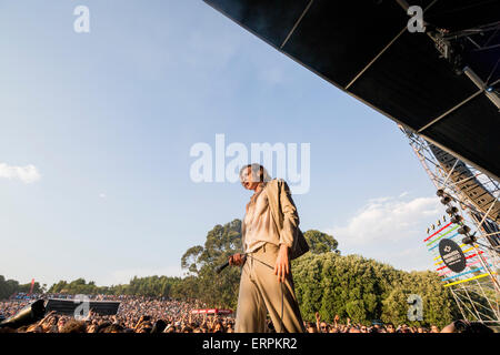 Porto, Portogallo. Il 6 giugno, 2015. Foxygen suona dal vivo di fronte a un pubblico di centinaia di persone al terzo giorno di NOS Primavera Sound 2015 tenutasi a Porto. Credito: Diogo Baptista/Pacific Press/Alamy Live News Foto Stock