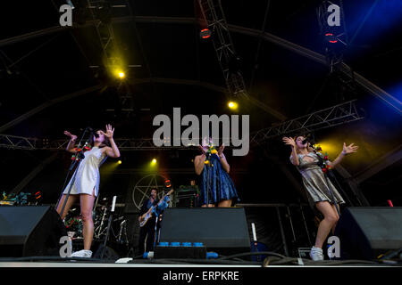 Porto, Portogallo. Il 6 giugno, 2015. Foxygen suona dal vivo di fronte a un pubblico di centinaia di persone al terzo giorno di NOS Primavera Sound 2015 tenutasi a Porto. Credito: Diogo Baptista/Pacific Press/Alamy Live News Foto Stock