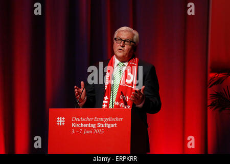 Stuttgart, Germania. Il 6 giugno, 2015. Frank-Walter Steinmeier, il ministro tedesco degli Affari Esteri, parla al trentacinquesimo Chiesa protestante di Germania congresso. Credito: Michael Debets/Pacific Press/Alamy Live News Foto Stock