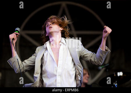 Porto, Portogallo. Il 6 giugno, 2015. Foxygen suona dal vivo di fronte a un pubblico di centinaia di persone al terzo giorno di NOS Primavera Sound 2015 tenutasi a Porto. Credito: Diogo Baptista/Pacific Press/Alamy Live News Foto Stock