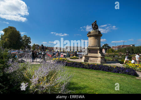 Bancroft giardini, Stratford upon Avon, bacino del canale, Warwickshire, Regno Unito Foto Stock