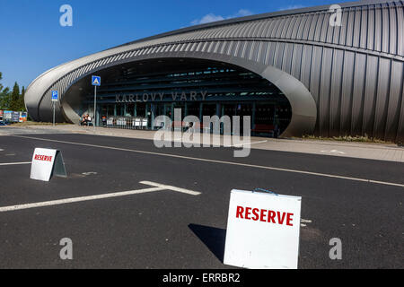 Aeroporto di Karlovy Vary, il nuovo terminale hall. Repubblica ceca Foto Stock