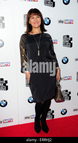 Londra, Regno Unito. 07Th Giugno, 2015. Arlene Phillips frequentando il South Bank Sky Arts Awards 2015 al Savoy Hotel London . 7 giugno 2015 Credit: Peter Phillips/Alamy Live News Foto Stock