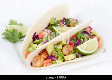 Due deliziosi tacos adibiti alla pesca di gamberetti Foto Stock