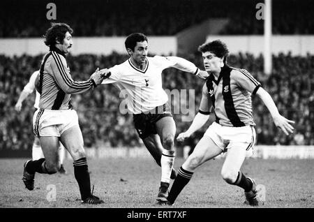 Tottenham Hotspur 2-0 Hull City, fa il quarto round in abbinamento a White Hart Lane, sabato 24 gennaio 1981. Ossie Ardiles Foto Stock