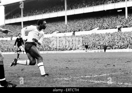 Tottenham Hotspur 2-0 Hull City, fa il quarto round in abbinamento a White Hart Lane, sabato 24 gennaio 1981. Garth uncini Foto Stock