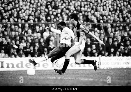 Tottenham Hotspur 2-0 Hull City, fa il quarto round in abbinamento a White Hart Lane, sabato 24 gennaio 1981. Garth uncini Foto Stock