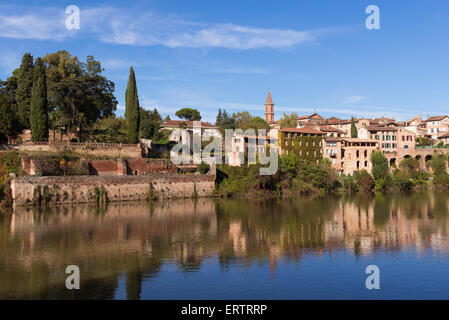 Albi e il fiume Tarn, Francia, Europa Foto Stock