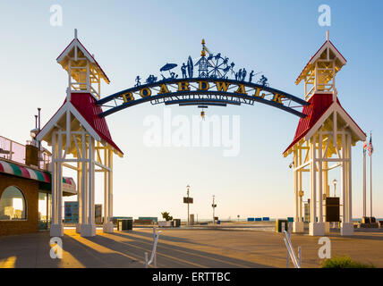 Famoso segno sopra il deserto boardwalk di Ocean City, Maryland, Stati Uniti d'America Foto Stock