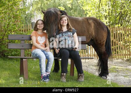 Ragazza con Aegidienberger Foto Stock