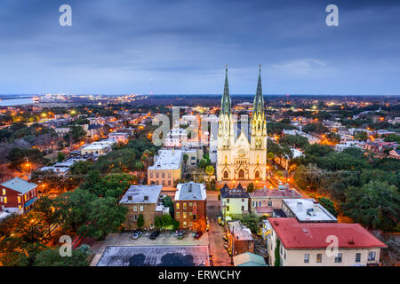 Savannah, Georgia skyline del centro presso la Cattedrale. Foto Stock