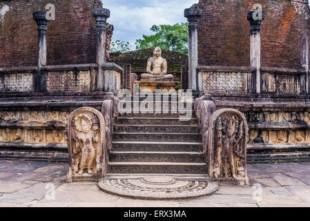 Polonnaruwa antica città, Vatadage (Circolare reliquia Casa) in Polonnaruwa quadrangolo, Sito Patrimonio Mondiale dell'UNESCO, Sri Lanka Foto Stock