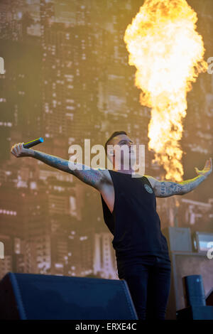 Mendig, Germania. 07Th Giugno, 2015. Winston McCall, cantante da Australian metalcore band 'Parkway Drive", esegue sul palco del festival musicale 'Rock am Ring in Mendig, Germania, 07 giugno 2015. La festa dura fino al 7 giugno 2015. Foto: Thomas Frey/dpa/Alamy Live News Foto Stock