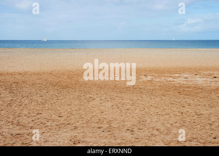 Vista l'Atlantico da una spiaggia a Sal, Capo Verde Foto Stock