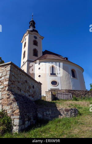 Repubblica ceca Utery, una piccola e pittoresca cittadina, Plzen regione ovest Boemia, Chiesa di San Giovanni Battista; Foto Stock