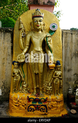 Statua di Buddha ; Tempio Mahabodhi , Mahabodhi Mahavihar , Patrimonio dell'Umanità dell'UNESCO , Bodh Gaya , Bihar , India , Asia Foto Stock