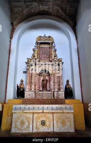 All'interno della chiesa di San Francesco di Assisi nel 1521 ANNUNCIO ; vecchi Goa ; Velha Goa ; India Foto Stock