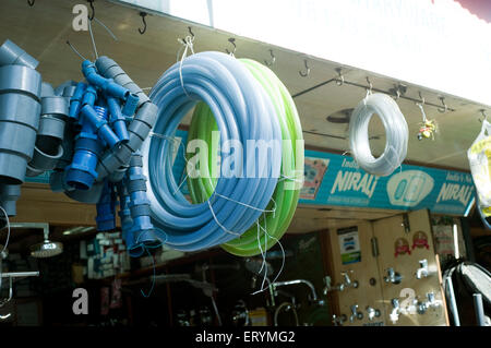 Tubo in plastica hardware shop Mumbai Maharashtra India Asia Foto Stock