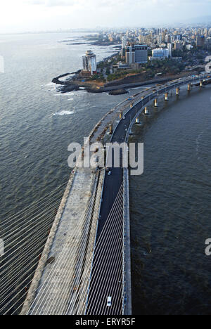 Strada di Bandra worli noto Rajiv Gandhi link mare ; Mumbai Bombay ; Maharashtra ; India 12 Giugno 2009 Foto Stock