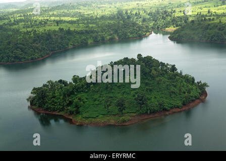 Vista aerea del lago Vaitarna ; Thane ; Maharashtra ; India Foto Stock