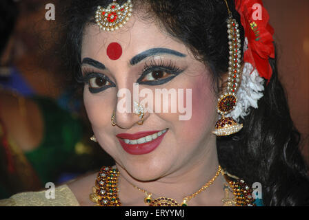 Ritratto di bharatnatyam ballerina ; Calcutta Kolkata ; Bengala Occidentale ; India Signor#775 Foto Stock