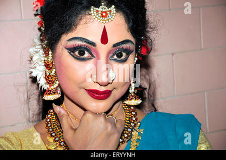 Ritratto di bharatnatyam ballerina ; Calcutta Kolkata ; Bengala Occidentale ; India Signor#775 Foto Stock