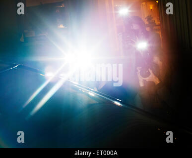 Lens Flare flash di paparazzi fotografi fotografare in caso Foto Stock