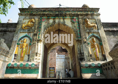 Tempio di Hayagriva Madhava, ingresso, Shri Shri Hayagriv Madhav Mandir, collina di Monikut, Hajo, distretto di Kamrup, Gauhati, Guwahati, Assam, India, Asia Foto Stock