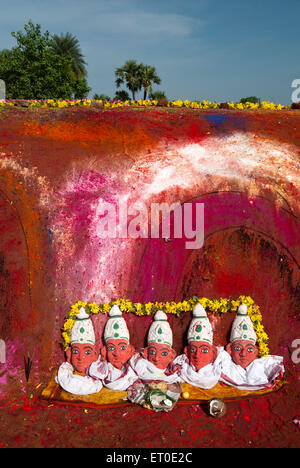 Duryodhana padukalam festival ; Sevilimedu ; Kanchipuram ; distretto di Kancheepuram , Tamil Nadu ; India ; Asia Foto Stock