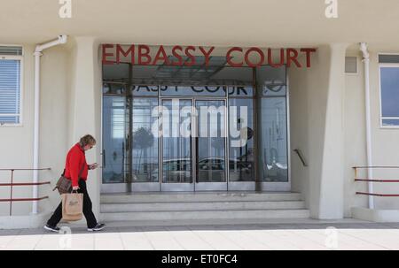 Art Deco modernista / ingresso alla corte di ambasciata in Brighton. Foto di James Boardman Foto Stock