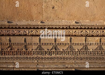 Adalaj Stepwell, Rudabai Stepwell, progettazione di pareti, Adalaj, Gandhinagar, Ahmedabad, Gujarat, India Foto Stock