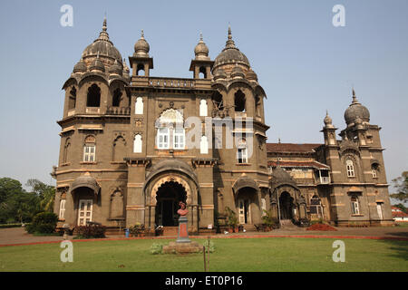 Maharaja, Nava Rajawada, Palazzo nuovo, Kolhapur, Maharashtra, India Foto Stock