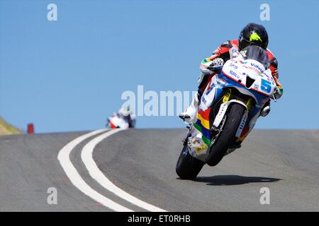 Douglas, Isola di Man Decimo Giugno, 2015. Bruce Anstey in azione durante il TT gara Supersport. Credit: Azione Plus immagini di sport/Alamy Live News Foto Stock