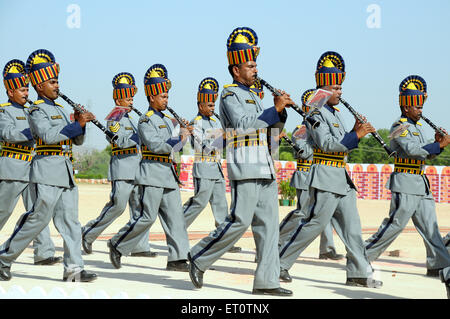 Rajasthani banda tradizionale gruppo ; Rajasthan ; India Foto Stock