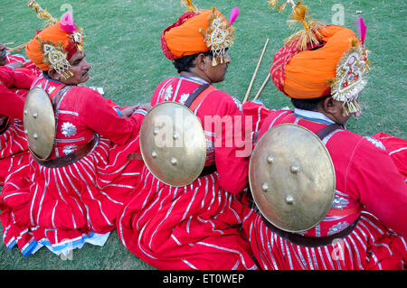 Gher ballerini folk al festival di marwar ; Jodhpur ; Rajasthan ; India Signor#786 Foto Stock