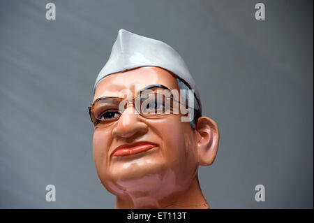 Kisan Baburao Hazare, Anna Hazare, la statua dell'attivista sociale indiano, Pune Maharashtra India Asia Foto Stock