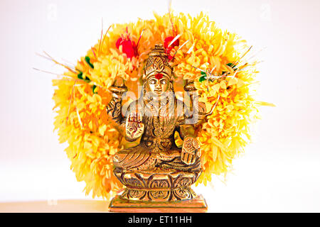 Indiano shree dea Lakshmi ; dea della fortuna ; lustre e ricchezza ; garland ; India Foto Stock