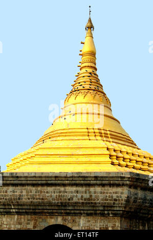 Pagoda globale di Vipassana, cupola di meditazione, meditazione di Vipassana, Gorai, Bombay, Mumbai, Maharashtra, India Foto Stock