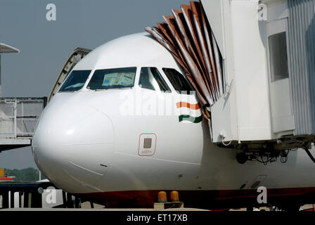 Vestibolo per aerei, ponte di imbarco passeggeri, ponte aereo, jet bridge, jetway, Ponte aereo, India Foto Stock