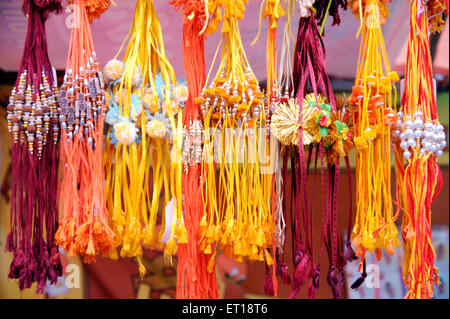 Raksha Bandhan, Rakhi in vendita, Foto Stock