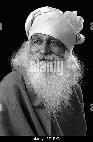 Ritratto di vecchio uomo ridere in turbante ; Jodhpur ; Rajasthan ; India Signor#746B Foto Stock